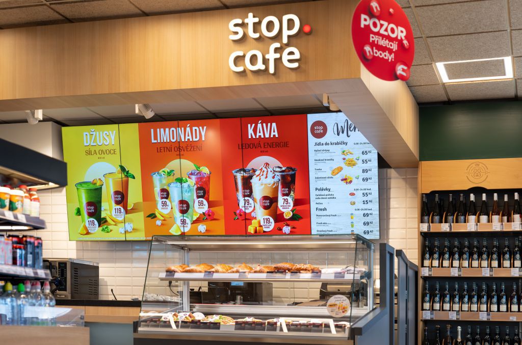 ORLEN osvěží léto: na čerpacích stanicích nabídne nové ledové kávy, džusy i limonády